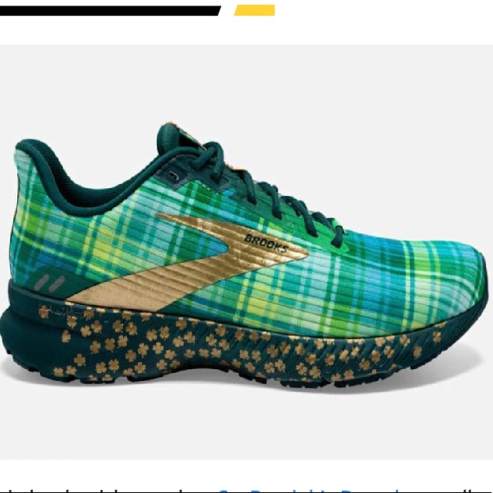 Brooks sz 9 Launch 8 St. Patrick’s edition green plaid shamrocks